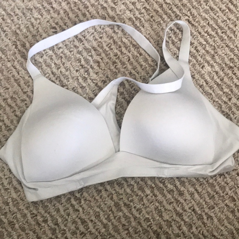 Two Razor-back lightly lined Bras - Picture 3 of 3